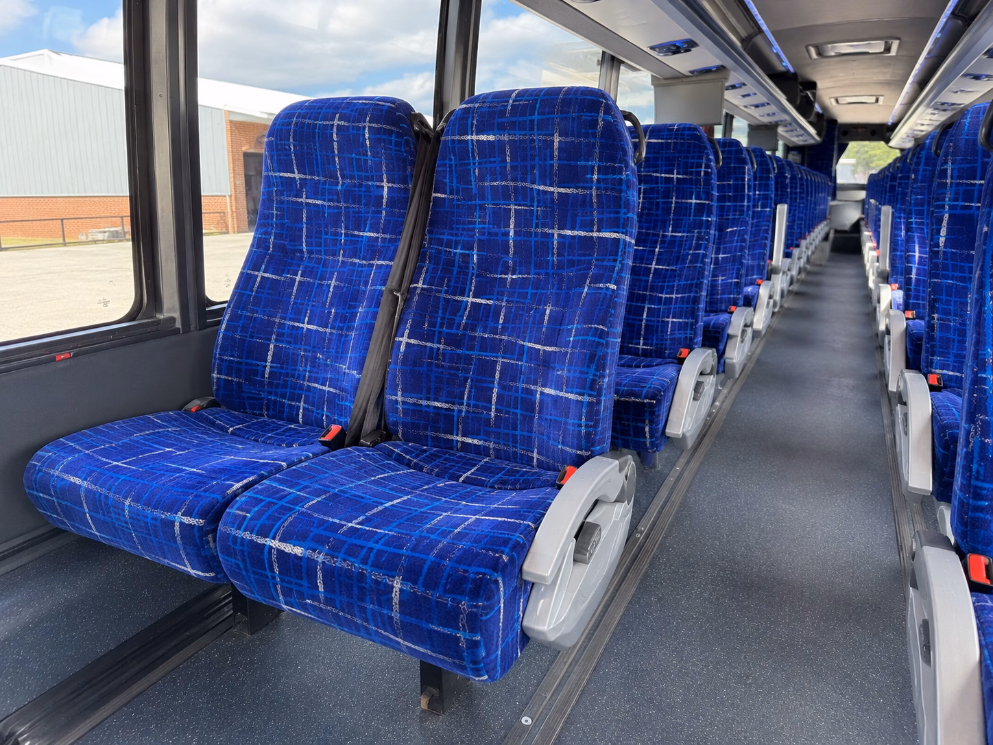 how the type of bus changes the price in kissimmee florida